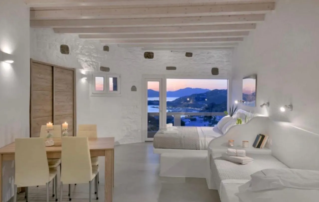 Crystal Suites Mykonos Town
