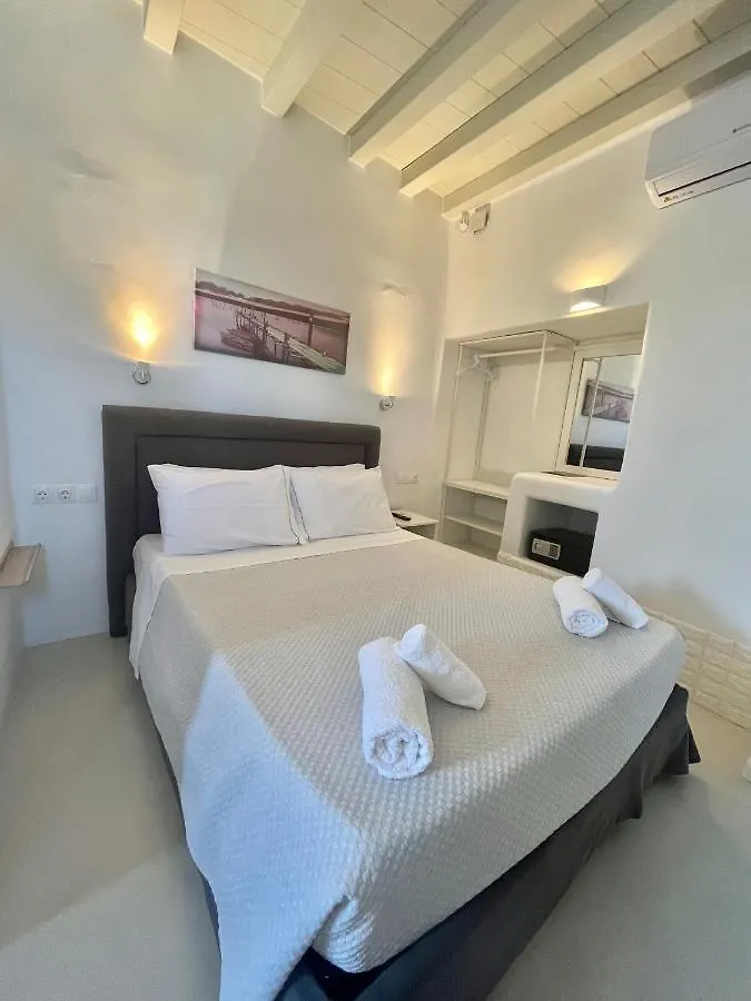 Crystal Suites Mykonos Town Aparthotel