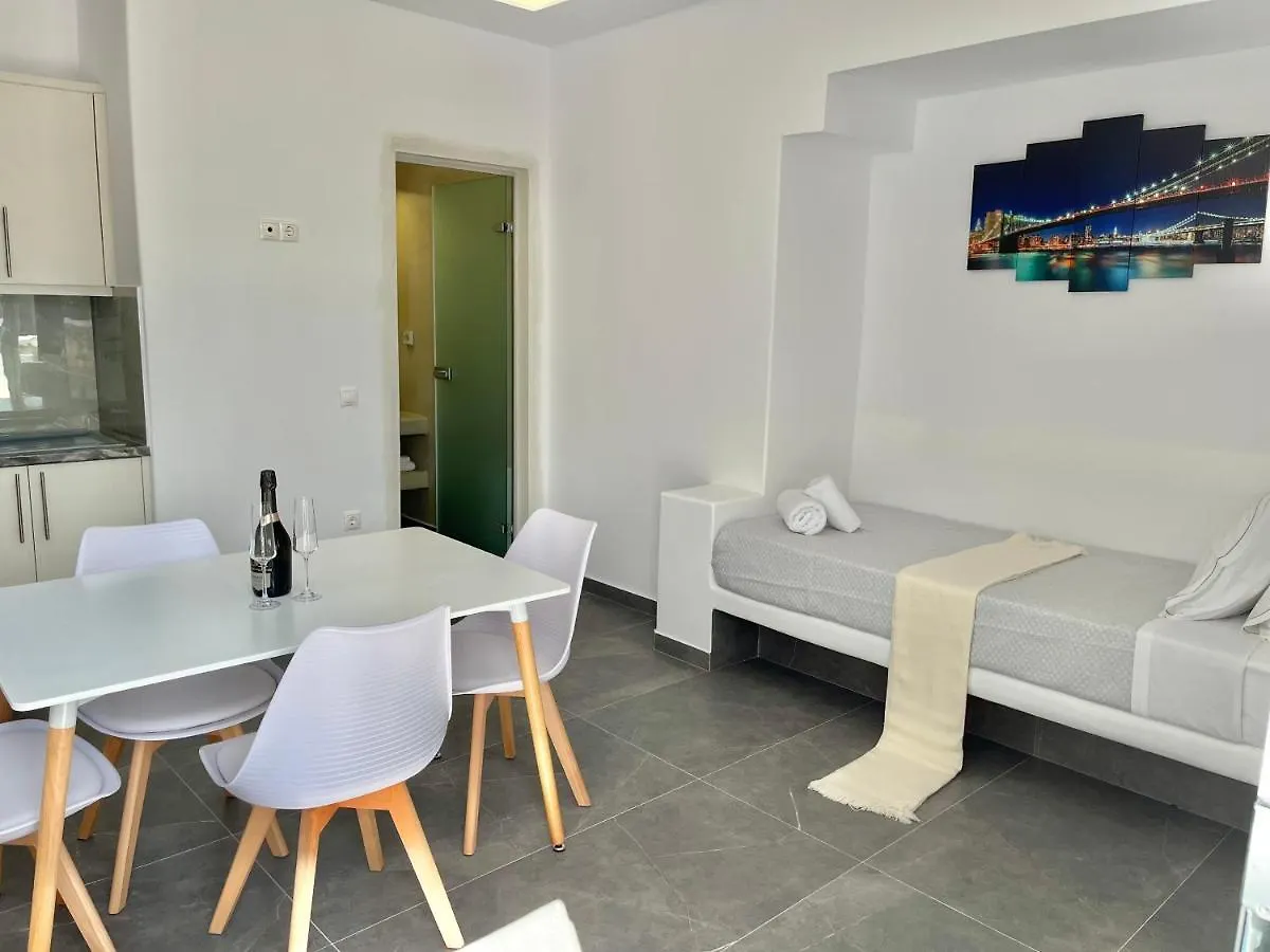 Crystal Suites Mykonos Town Aparthotel
